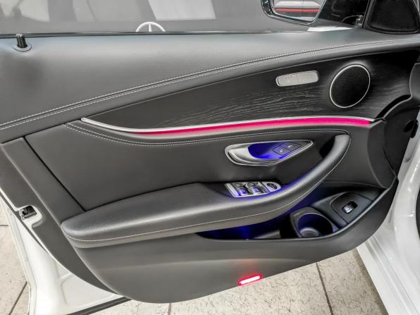 Mercedes-Benz E-Класс V (W213 S213 C238) Рестайлинг с пробегом 2021 года, цена 4 350 000 рублей, 70800 км, седан, Автокод Объявления