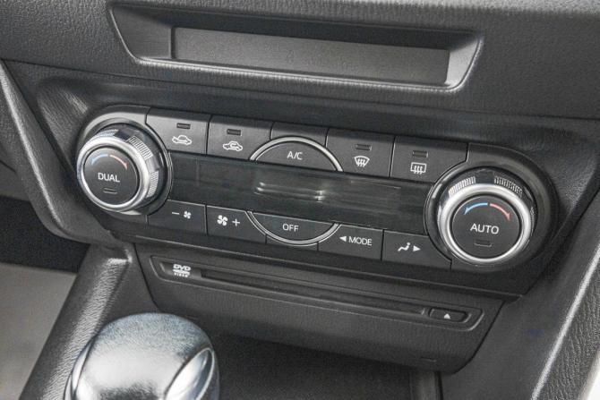 Mazda Axela III с пробегом 2014 года, цена 1 449 000 рублей, 65000 км, седан, Автокод Объявления