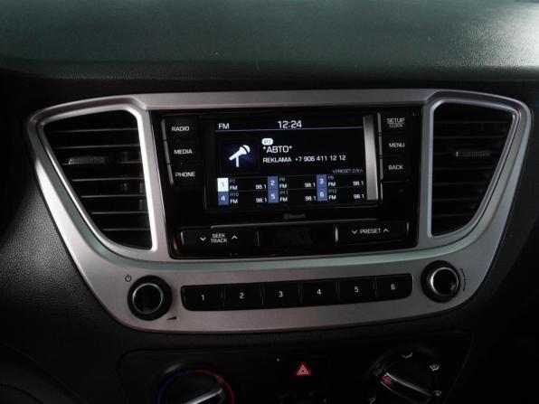 Hyundai Solaris II Рестайлинг с пробегом 2022 года, цена 1 620 000 рублей, 80671 км, седан, Автокод Объявления
