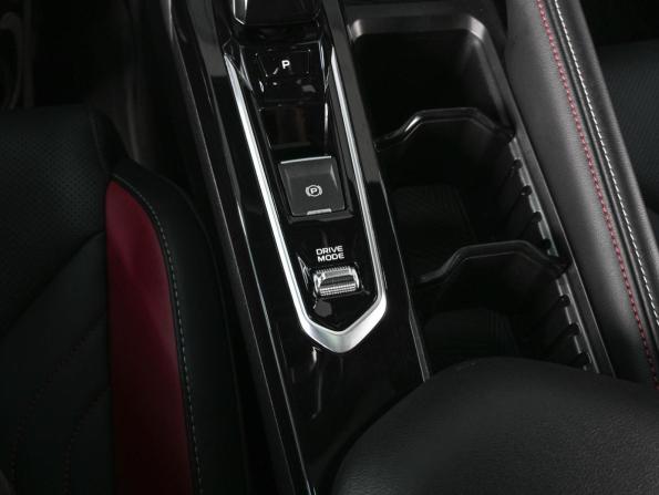 Geely Coolray I Рестайлинг с пробегом 2024 года, цена 2 199 000 рублей, 15301 км, внедорожник, Автокод Объявления