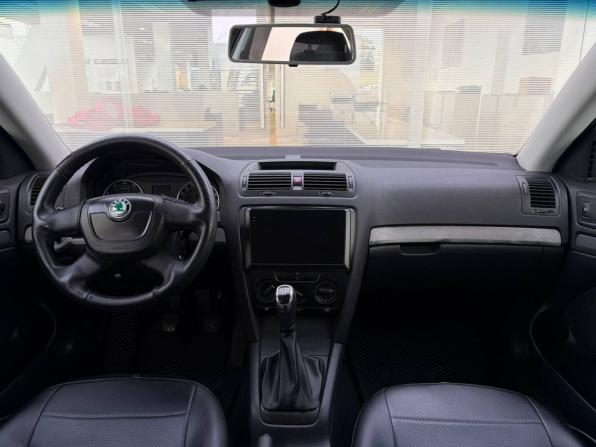 Skoda Octavia II (A5) Рестайлинг с пробегом 2011 года, цена 599 000 рублей, 216513 км, лифтбек, Автокод Объявления
