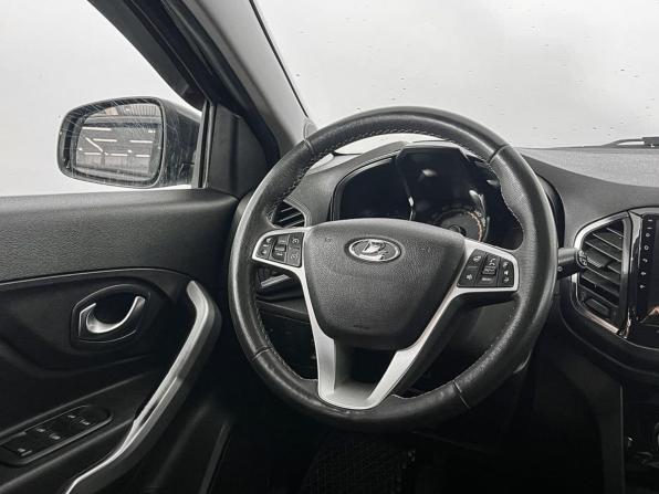 Lada (ВАЗ) XRAY I с пробегом 2018 года, цена 952 000 рублей, 115124 км, хэтчбек, Автокод Объявления