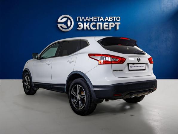 Nissan Qashqai II с пробегом 2015 года, цена 1 030 000 рублей, 191145 км, внедорожник, Автокод Объявления