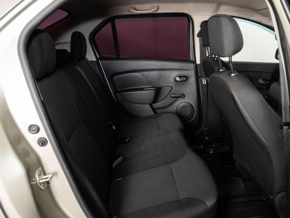 Renault Logan II с пробегом 2015 года, цена 655 000 рублей, 176405 км, седан, Автокод Объявления