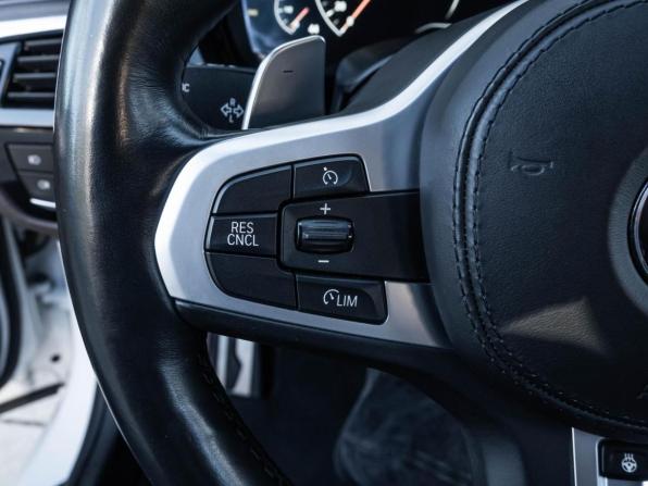 BMW 5 серии VII (G30/G31/G38) с пробегом 2019 года, цена 4 098 000 рублей, 93250 км, седан, Автокод Объявления