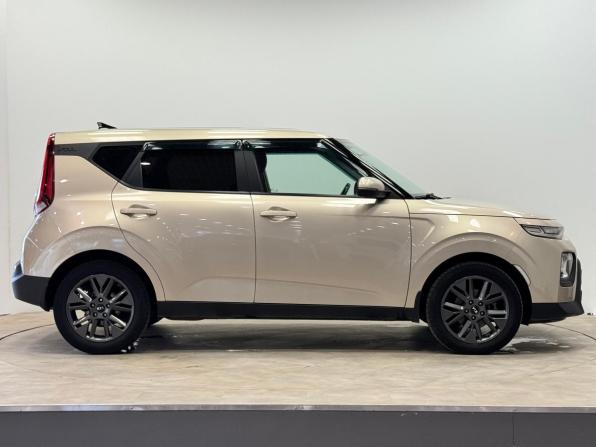 Kia Soul III с пробегом 2020 года, цена 1 965 000 рублей, 76022 км, хэтчбек, Автокод Объявления