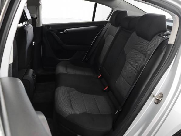 Volkswagen Passat B7 с пробегом 2014 года, цена 1 099 000 рублей, 222611 км, седан, Автокод Объявления