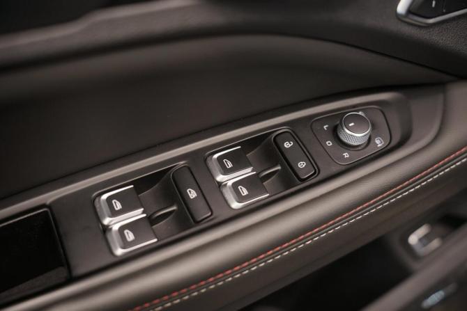 Geely Tugella I Рестайлинг с пробегом 2023 года, цена 3 190 000 рублей, 30000 км, внедорожник, Автокод Объявления