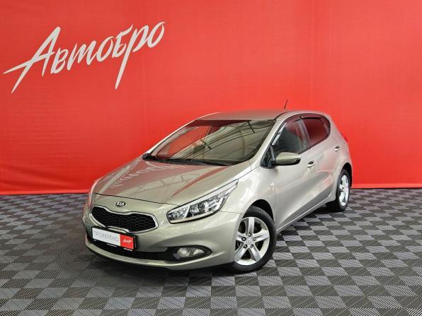 Kia Ceed II с пробегом 2012 года, цена 880 000 рублей, 198157 км, хэтчбек, Автокод Объявления