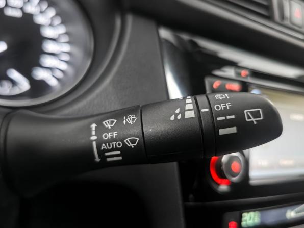 Nissan Qashqai II с пробегом 2019 года, цена 1 619 000 рублей, 176354 км, внедорожник, Автокод Объявления