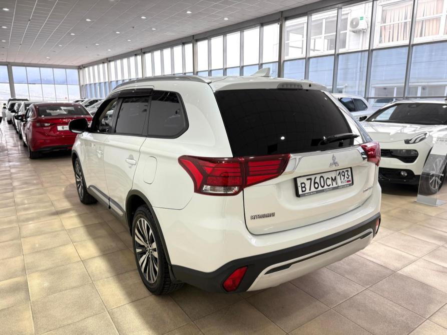 Mitsubishi Outlander III Рестайлинг 3 Новороссийск  - изображение 4