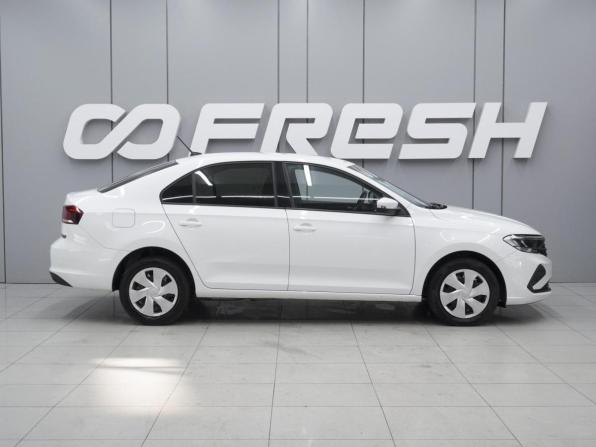 Volkswagen Polo VI с пробегом 2022 года, цена 1 630 000 рублей, 88098 км, лифтбек, Автокод Объявления