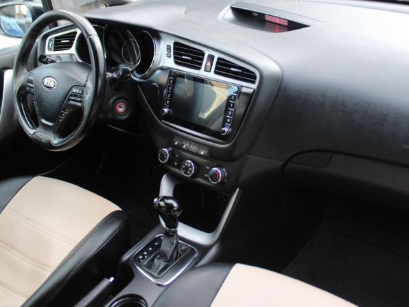 Kia Ceed II с пробегом 2013 года, цена 1 059 000 рублей, 162681 км, хэтчбек, Автокод Объявления