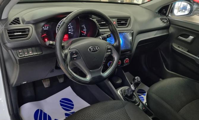 Kia Rio III Рестайлинг с пробегом 2016 года, цена 880 000 рублей, 179750 км, седан, Автокод Объявления