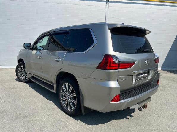 Lexus LX III Рестайлинг 2 с пробегом 2017 года, цена 6 494 000 рублей, 315474 км, внедорожник, Автокод Объявления