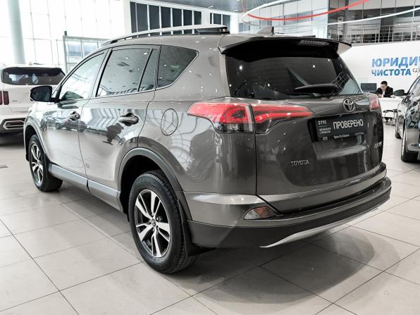 Toyota RAV4 IV (XA40) Рестайлинг с пробегом 2017 года, цена 2 399 000 рублей, 89502 км, внедорожник, Автокод Объявления