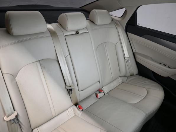 Hyundai Sonata VII (LF) Рестайлинг с пробегом 2017 года, цена 1 945 000 рублей, 131888 км, седан, Автокод Объявления