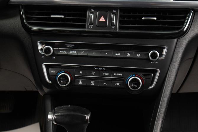 Kia Optima IV с пробегом 2016 года, цена 1 649 000 рублей, 235000 км, седан, Автокод Объявления