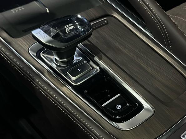 Geely Monjaro I с пробегом 2026 года, цена 4 215 000 рублей, 100 км, внедорожник, Автокод Объявления