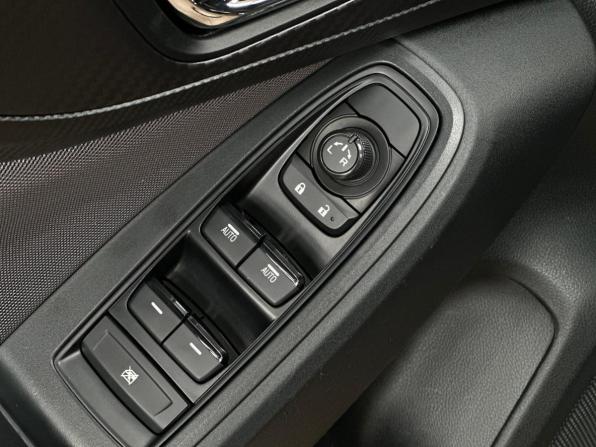 Subaru Impreza V Рестайлинг с пробегом 2022 года, цена 2 280 000 рублей, 78000 км, хэтчбек, Автокод Объявления