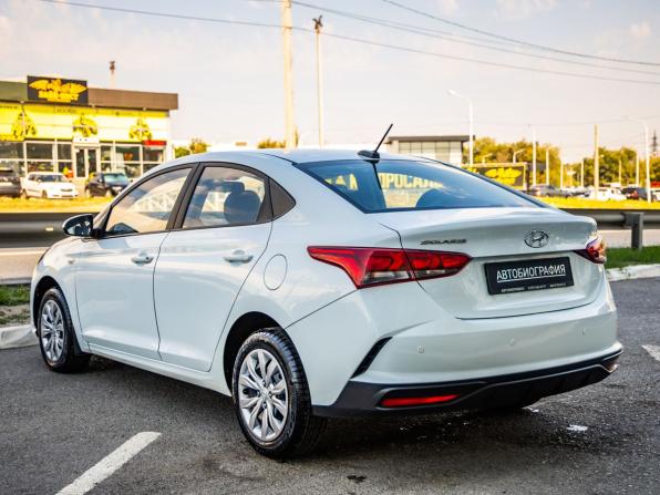 Hyundai Solaris II Рестайлинг с пробегом 2020 года, цена 1 299 000 рублей, 90375 км, седан, Автокод Объявления