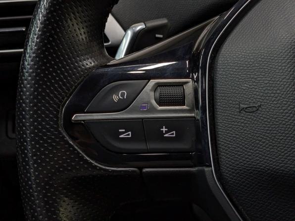 Peugeot 3008 II с пробегом 2018 года, цена 2 100 000 рублей, 50986 км, внедорожник, Автокод Объявления