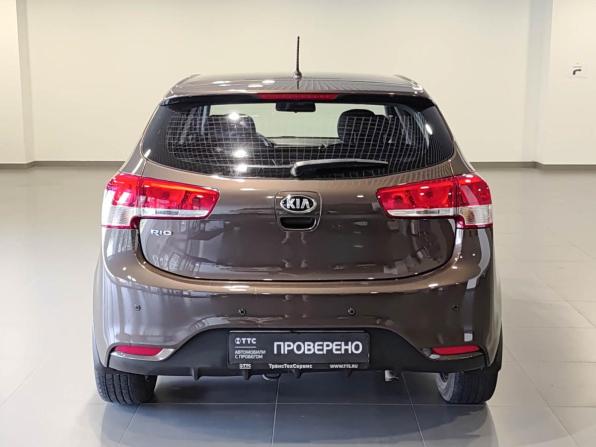 Kia Rio III Рестайлинг с пробегом 2015 года, цена 1 070 000 рублей, 197154 км, хэтчбек, Автокод Объявления