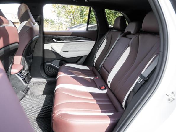 Geely Monjaro I с пробегом 2023 года, цена 3 412 500 рублей, 12068 км, внедорожник, Автокод Объявления