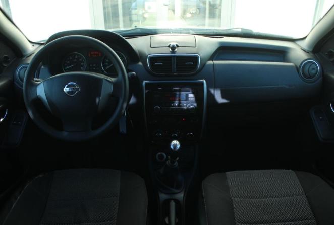 Nissan Terrano III (D10) с пробегом 2014 года, цена 1 000 000 рублей, 200352 км, внедорожник, Автокод Объявления