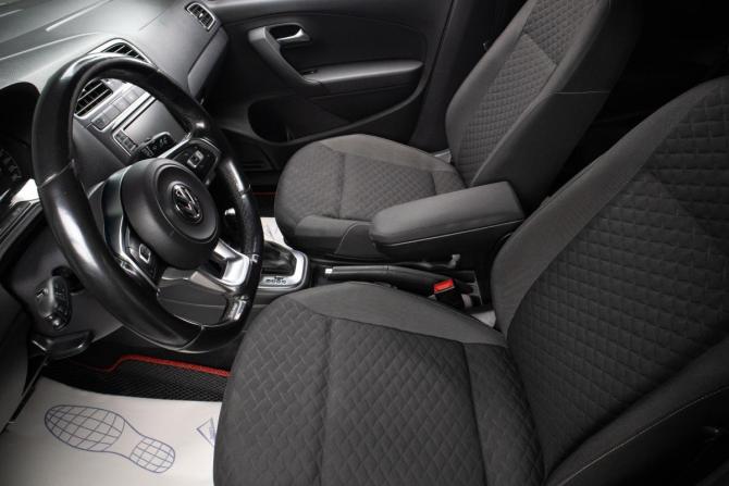 Volkswagen Polo V Рестайлинг с пробегом 2018 года, цена 1 159 000 рублей, 124554 км, седан, Автокод Объявления