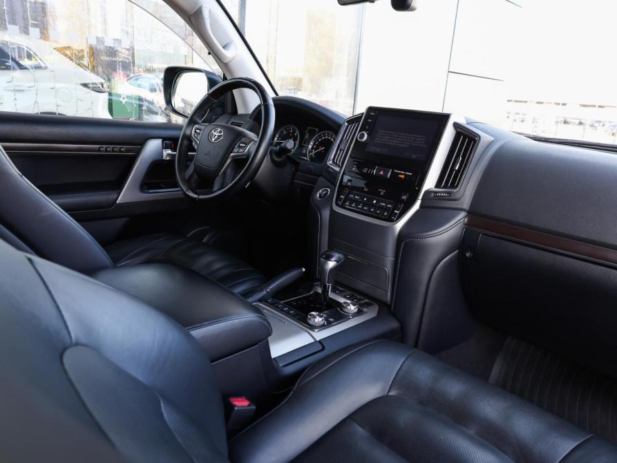 Toyota Land Cruiser 200 Series Рестайлинг 2 Москва  - изображение 9