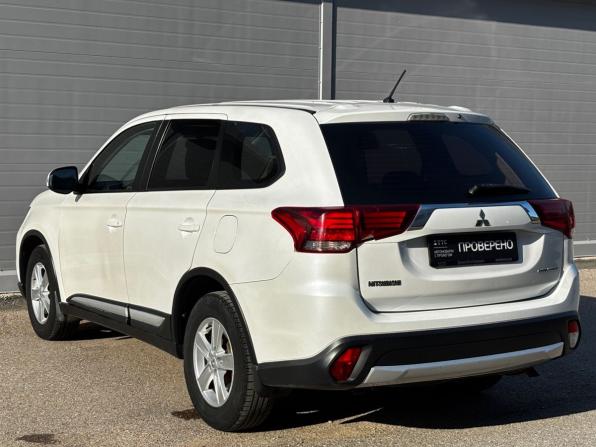 Mitsubishi Outlander III Рестайлинг 2 с пробегом 2016 года, цена 1 640 000 рублей, 181690 км, внедорожник, Автокод Объявления