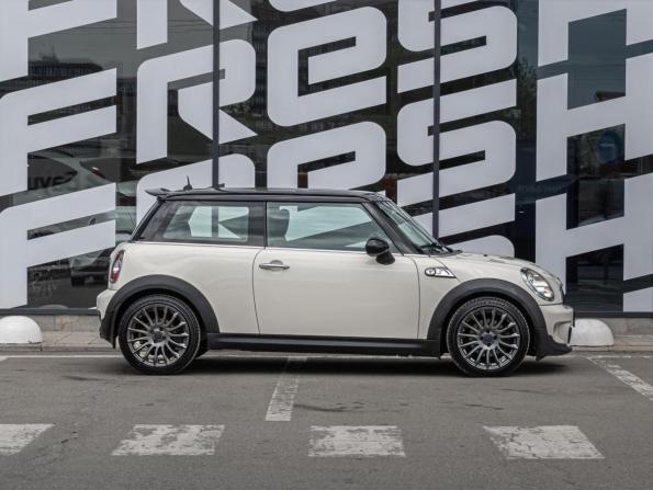 Mini Hatch II (R56) Рестайлинг с пробегом 2010 года, цена 1 160 000 рублей, 165776 км, хэтчбек, Автокод Объявления