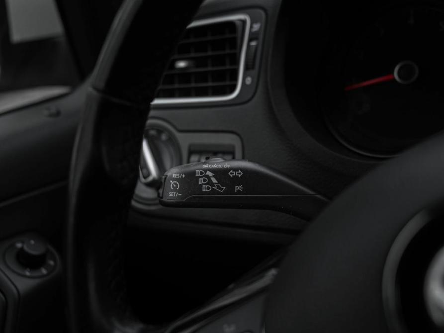 Volkswagen Polo V Рестайлинг Санкт-Петербург  - изображение 6