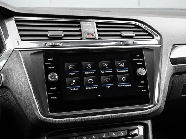 Volkswagen Tiguan II с пробегом 2019 года, цена 2 824 000 рублей, 185855 км, внедорожник, Автокод Объявления