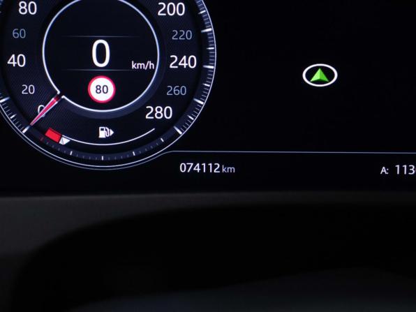 Jaguar F-Pace I с пробегом 2018 года, цена 3 090 000 рублей, 74100 км, внедорожник, Автокод Объявления