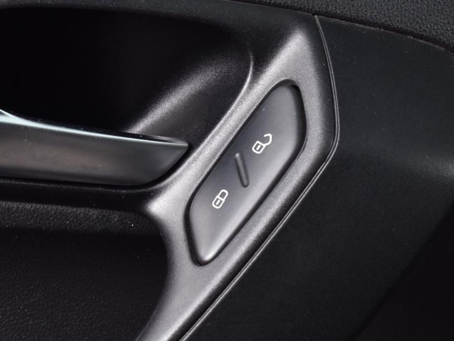 Volkswagen Polo V Рестайлинг Кемерово  - изображение 19