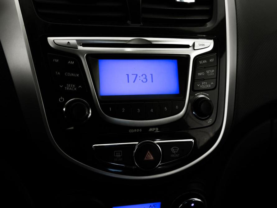 Hyundai Solaris I Санкт-Петербург  - изображение 14