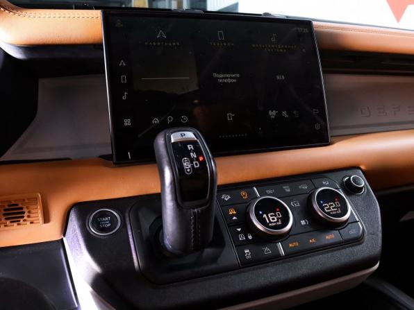 Land Rover Defender II с пробегом 2022 года, цена 6 689 000 рублей, 112800 км, внедорожник, Автокод Объявления