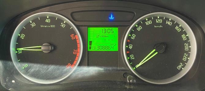 Skoda Fabia II Рестайлинг с пробегом 2010 года, цена 265 000 рублей, 308864 км, хэтчбек, Автокод Объявления