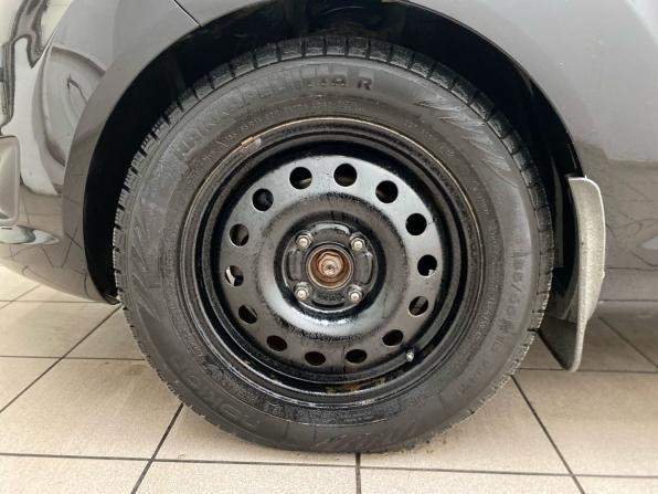 Ford Fiesta Mk6 Рестайлинг с пробегом 2015 года, цена 870 000 рублей, 98459 км, седан, Автокод Объявления