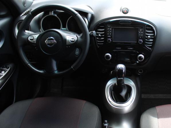 Nissan Juke I с пробегом 2013 года, цена 879 000 рублей, 232930 км, внедорожник, Автокод Объявления