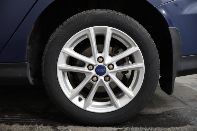 Ford Focus III Рестайлинг с пробегом 2017 года, цена 899 000 рублей, 225000 км, седан, Автокод Объявления