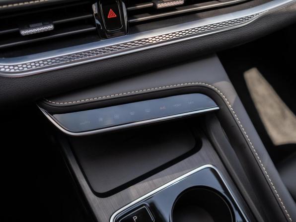 FAW Bestune B70 I Рестайлинг с пробегом 2024 года, цена 2 349 000 рублей, 51 км, лифтбек, Автокод Объявления