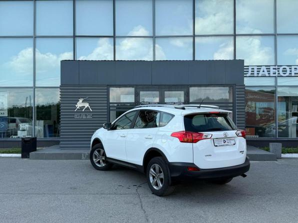 Toyota RAV4 IV (XA40) с пробегом 2015 года, цена 2 350 000 рублей, 114000 км, внедорожник, Автокод Объявления