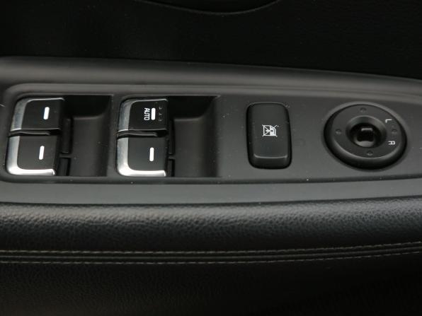 Kia Carens III (RP) с пробегом 2016 года, цена 1 453 000 рублей, 203030 км, компактвэн, Автокод Объявления
