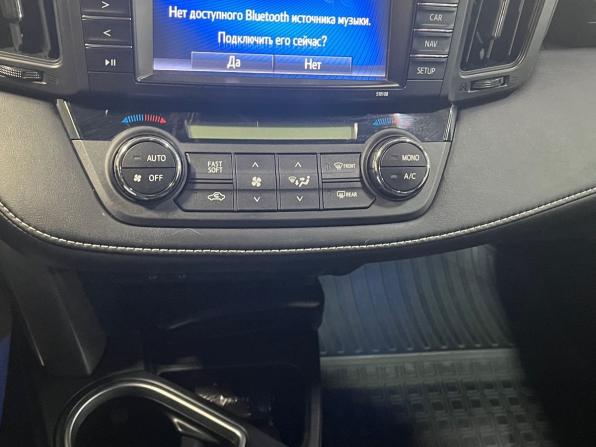 Toyota RAV4 IV (XA40) Рестайлинг с пробегом 2017 года, цена 2 049 000 рублей, 204055 км, внедорожник, Автокод Объявления