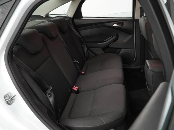 Ford Focus III Рестайлинг с пробегом 2017 года, цена 1 448 071 рубль, 27159 км, седан, Автокод Объявления