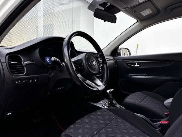 Kia Rio IV с пробегом 2018 года, цена 1 430 000 рублей, 98620 км, седан, Автокод Объявления