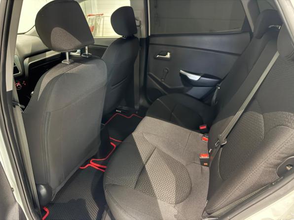 Kia Rio III с пробегом 2014 года, цена 800 000 рублей, 150000 км, хэтчбек, Автокод Объявления